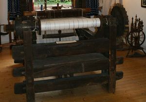 Maschine Eine historische Maschine aus Holz